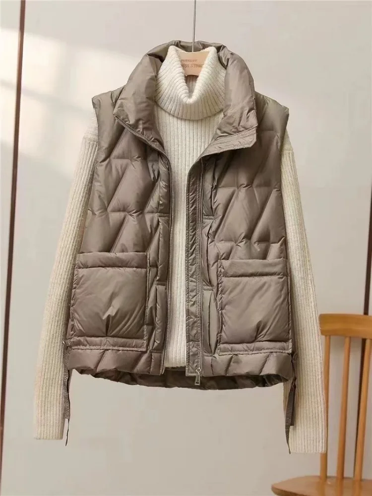 Autumn and Winter New Sleeveless Vest Down Jacket Women 90% White Duck Down Fashion Casual 2024 Women Vest Jacket Coat