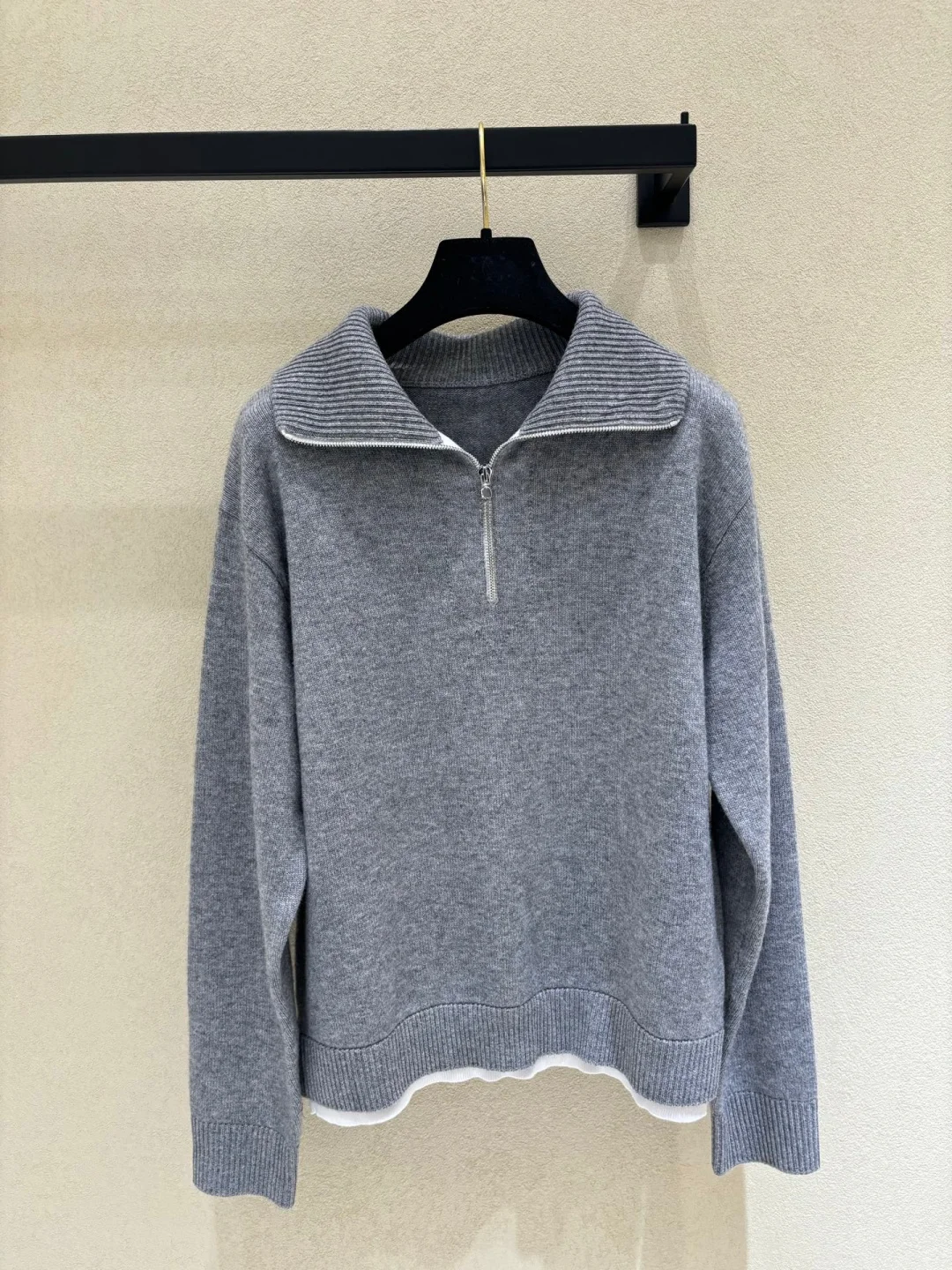 

2026 Spring New Long Sleeve Knitted Top, Casual Collar Pullover Knitted Top, High Quality, Loose fit, Versatile for Commuting