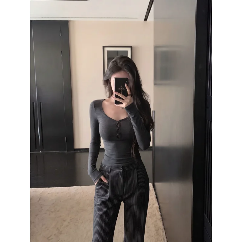 Sexy V-Neck Long Sleeve T-Shirt Women's Slim Fit Base Shirt Early Autumn New Style Display Figure Low Neck Pure Color Top