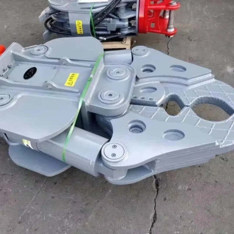 

Silent non-vibration concrete crusher for static crushing and floor slab.