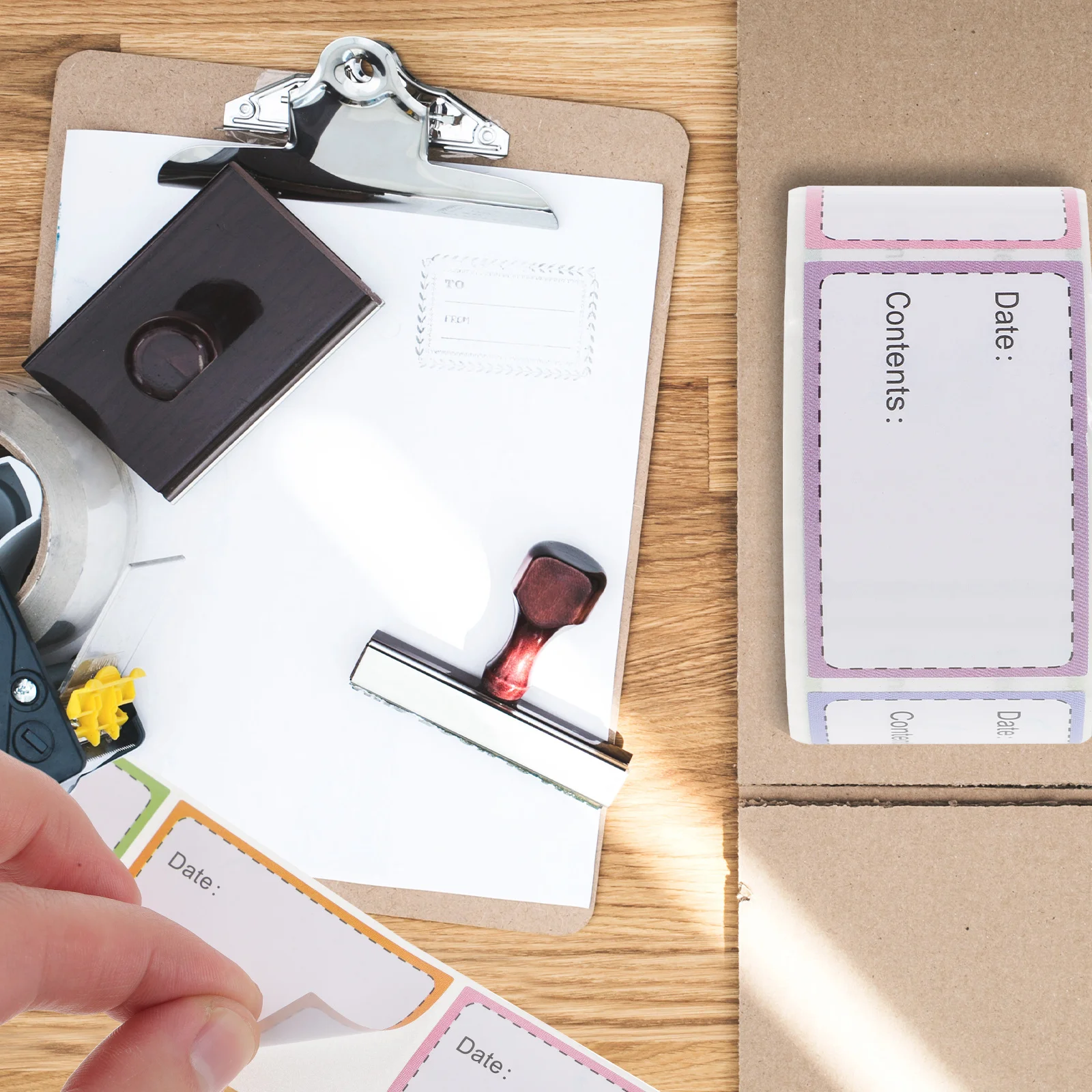 

1 рулон этикеток для пищевых продуктов, наклейки для контейнеров, бумажные этикетки премиум-класса, съемные этикетки для хранения в холодильнике, морозильной камере, даты и кладовой