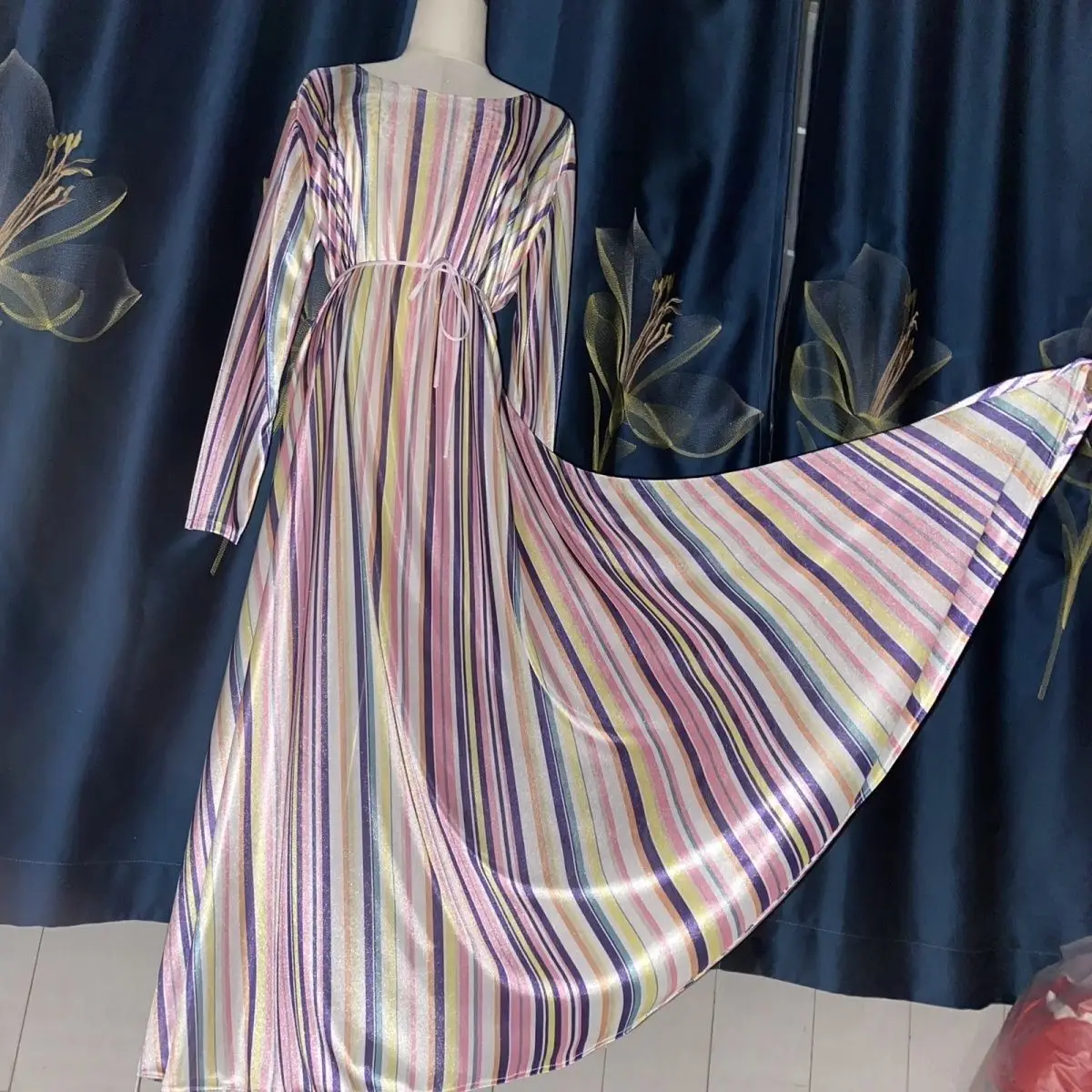 Floral Print Glossy Sexy Women Satin Long Dress Long Sleeve Loose Night Dress Plus Size Sleeping Robe