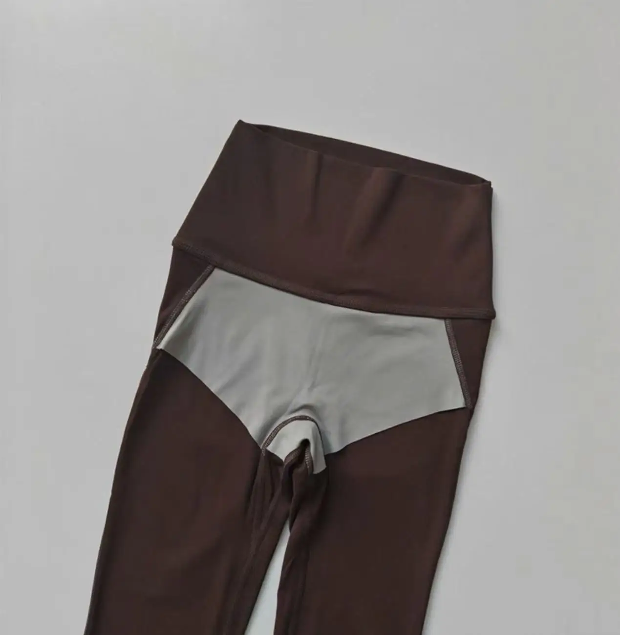 브라운