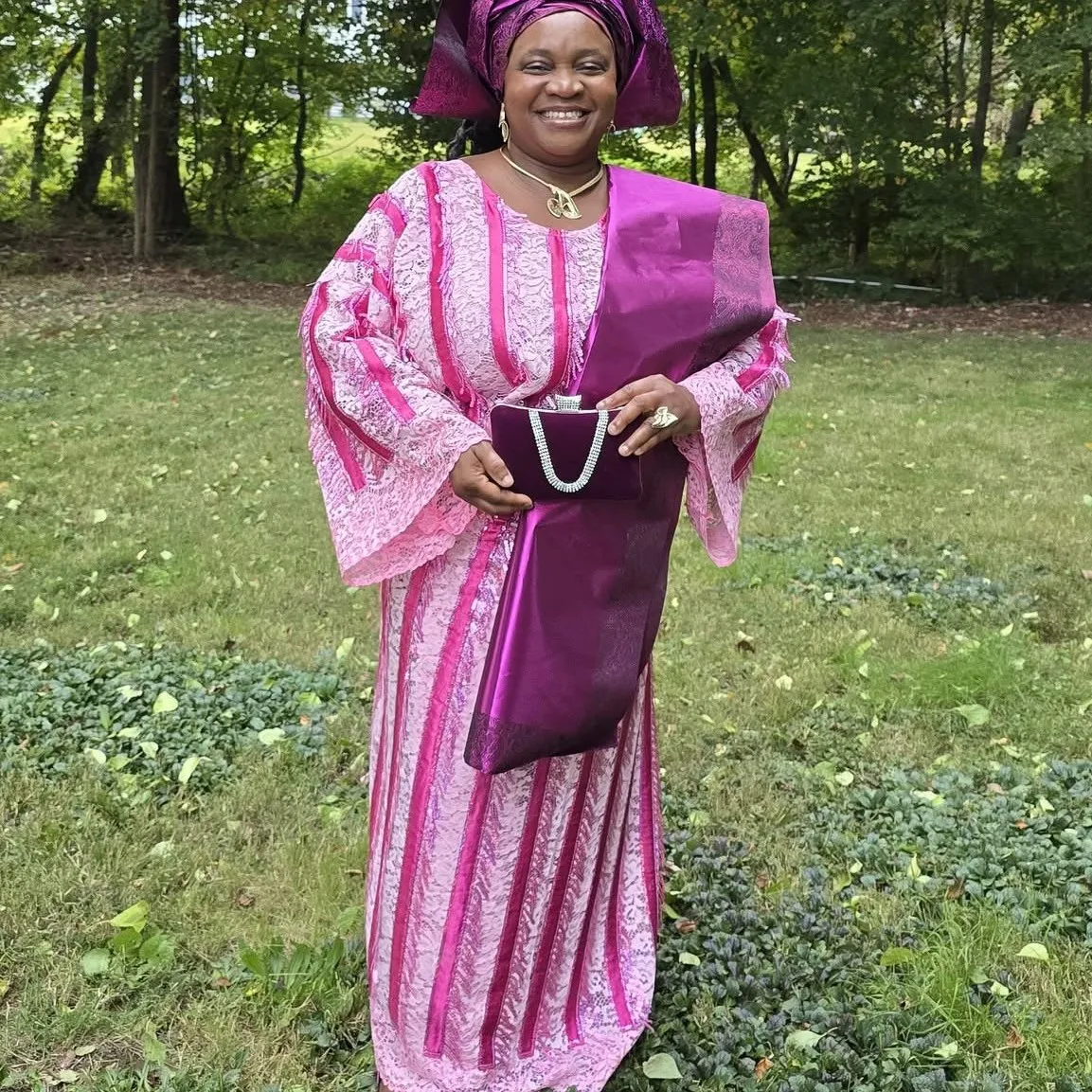 

Новая французская свадебная кружевная ткань 2025 с вышивкой и кисточками, шифоновое тюлевое кружево, популярная одежда для свадебной вечеринки, дизайн костюма, наряды