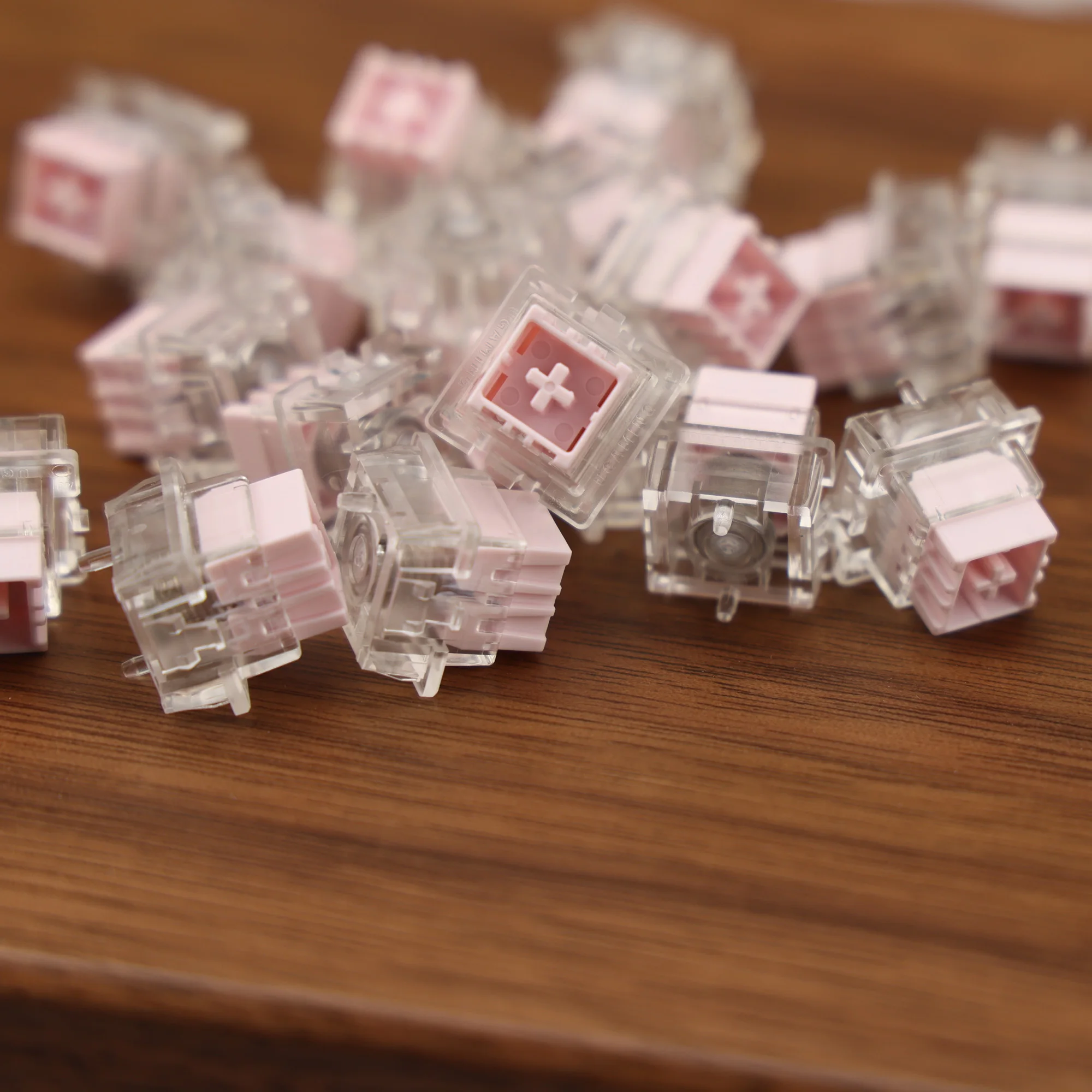 UGAMING Pink Mount Tai HE GT Mag Switch-0.005ms Response Mahjong Muffle Dual LED Fog Shell Ultra-Stable 60HE