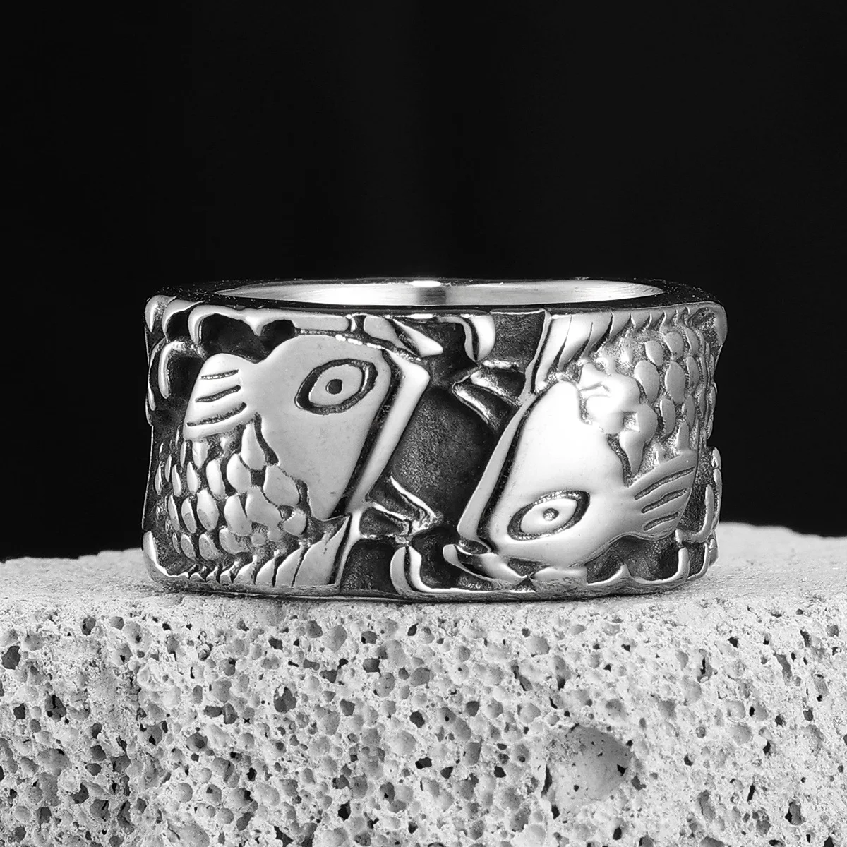 Stainless Steel Men Rings Relief Fish Animal Punk Trendy for Women Biker Fashion Jewelry Halloween Creativity Gift Wholesale