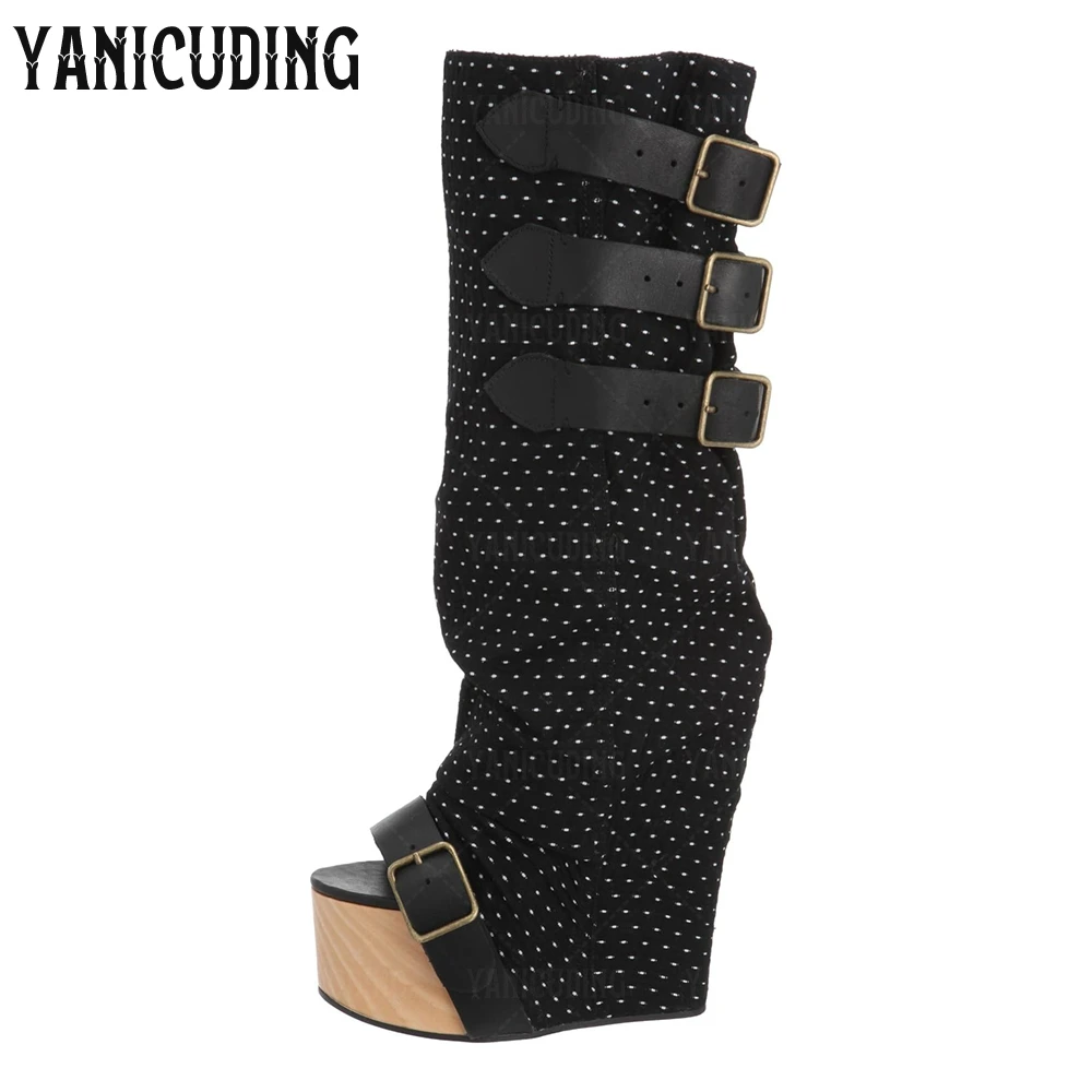 منصة إسفين صندل الأحذية جولة المفتوحة تو التوى حذاء برقبة للركبة أبيض وأسود البولكا نقطة حزام مشبك أحذية الصيف للنساء