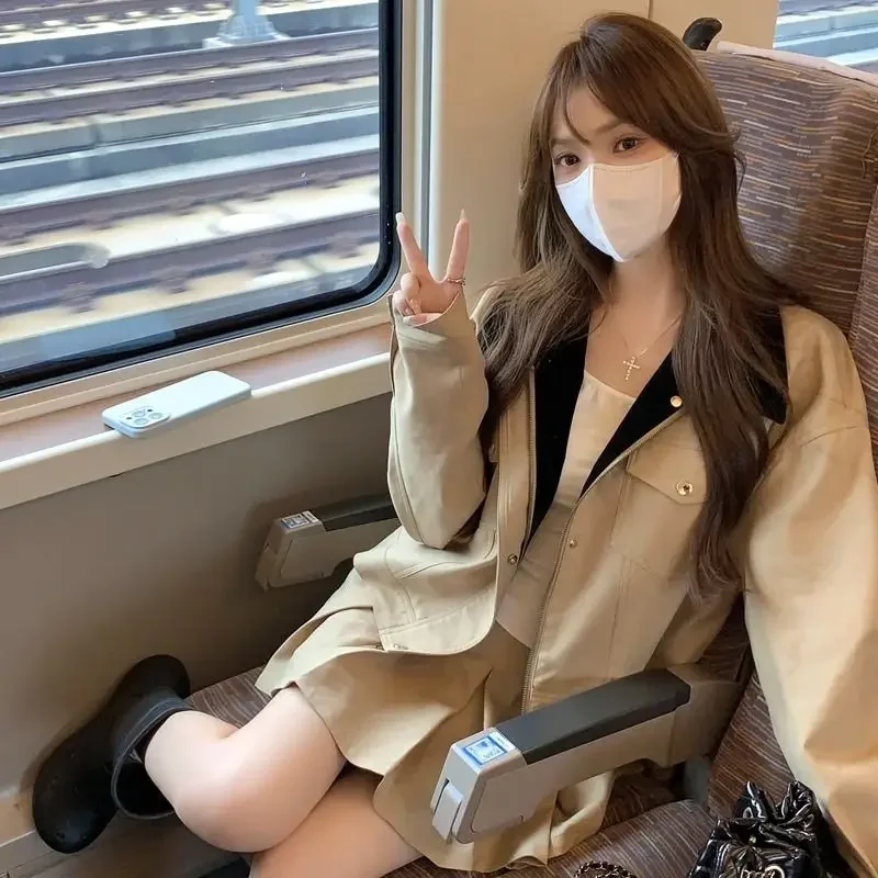 

Sweet Hot Girl British Style Suit Women's Autumn Contrasting Long-sleeved Jacket Pleated Skirt Two-piece Set Female Clothes