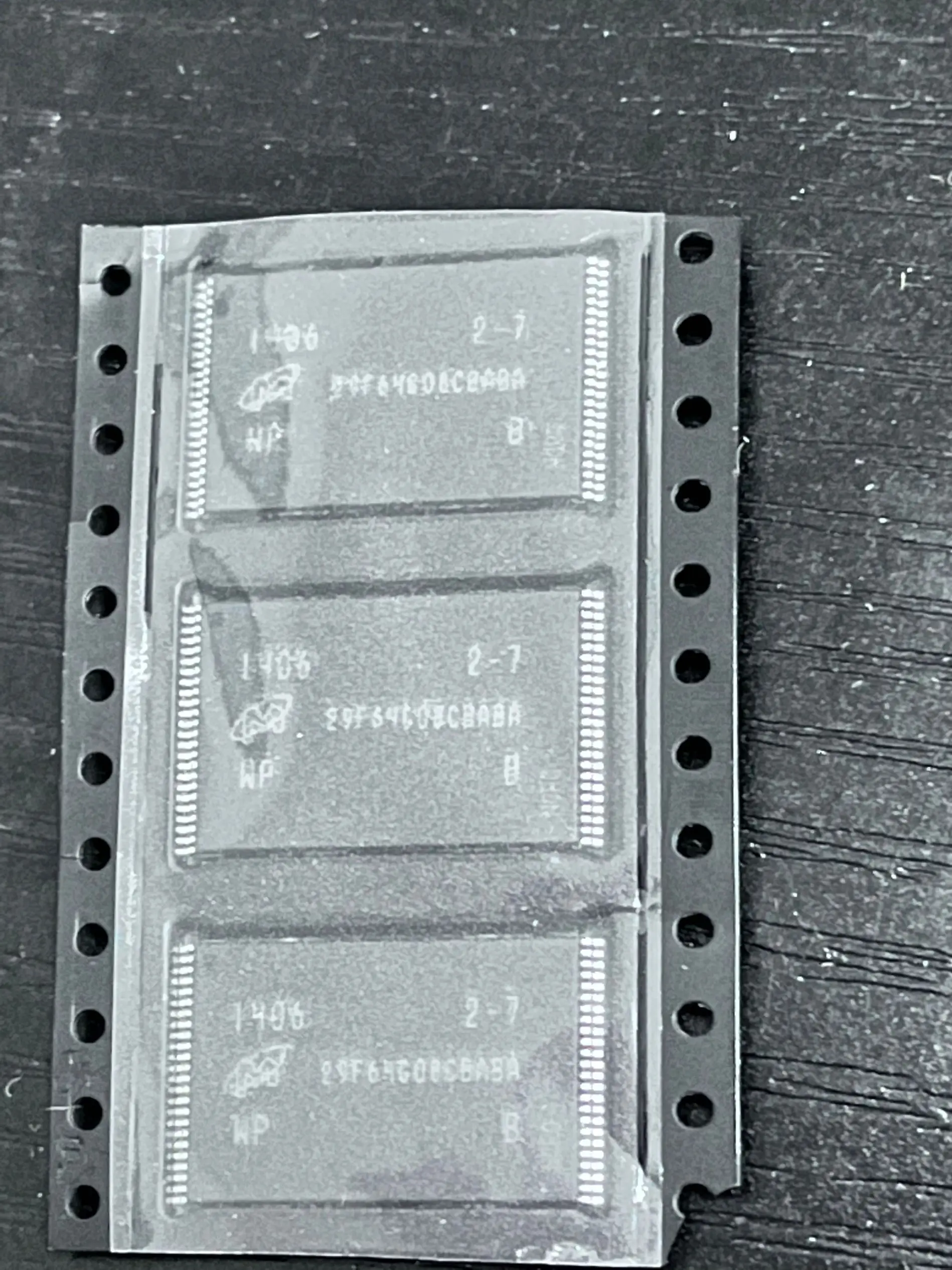 

Free shipping 3pcs/lot new MT29F64G08CBABAWP:B 29F64G08CBABA TSOP48 in stock