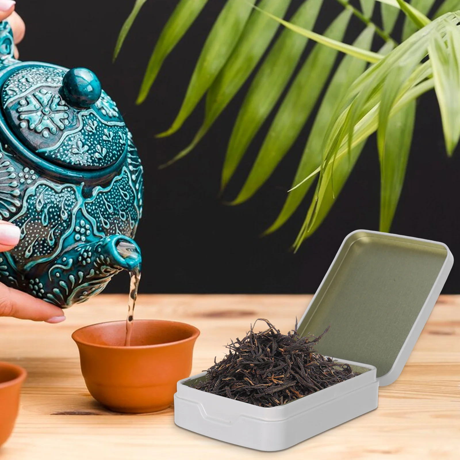 

2 pcs Tea Storage Box Mini Tin Canister Metal Lids Boxes Biscuit Tinplate Candy Sealed Lid Portable Kitchen Travel