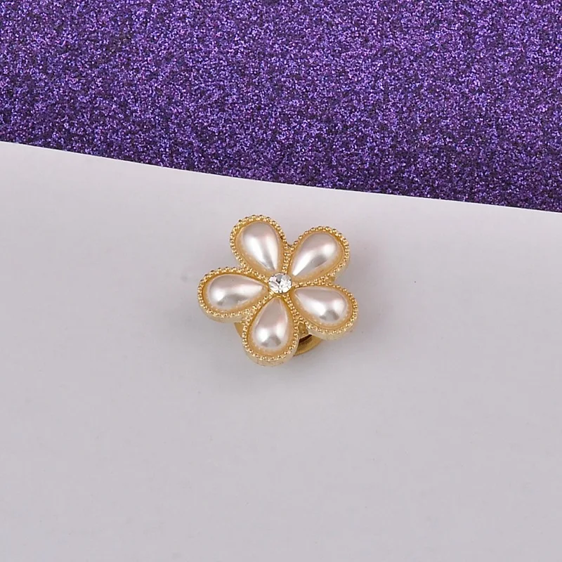 New Fashion Bee Magnet Brooch Pearl Rhinestone Flower Safe Hijab No Hole Pins Shirt Scarf Buckle Brooches for Women Accessories