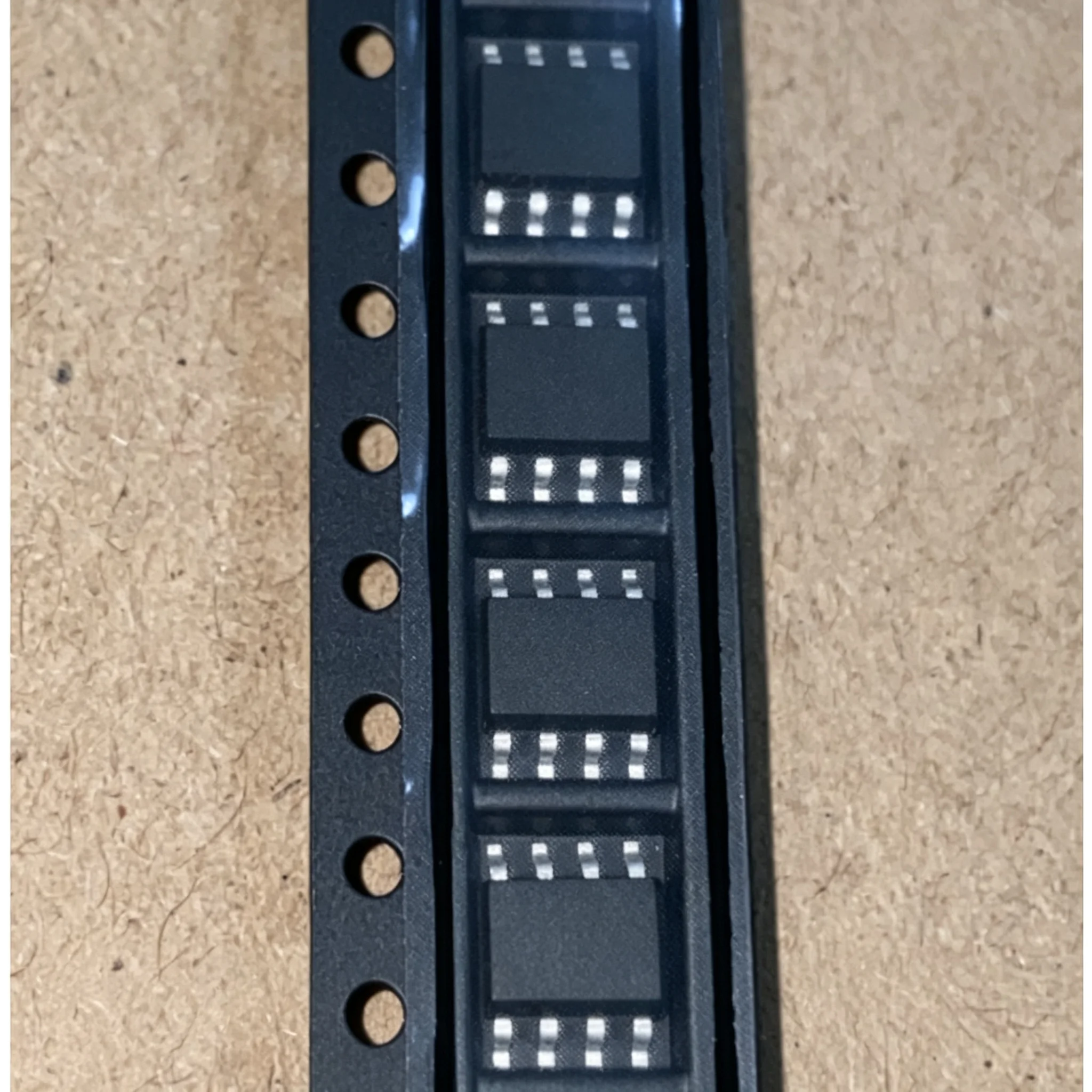 5piece MIC2545A-1YM 2545A-1YM MIC 2587R-1YM SOP8