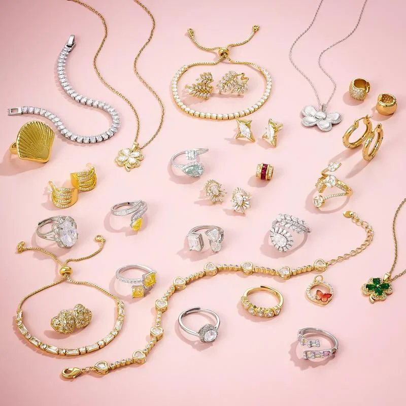 

Универсальный модный ювелирный набор: колье, серьги, браслет – идеально для повседневной носки и вечеринок