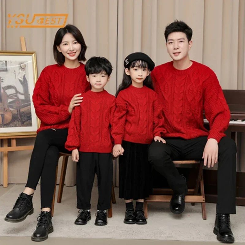 Christmas Family Matching Outfits Family Look Mother Son Daughter Mommy and Dad Clothes New Year Family Clothing Sweaters