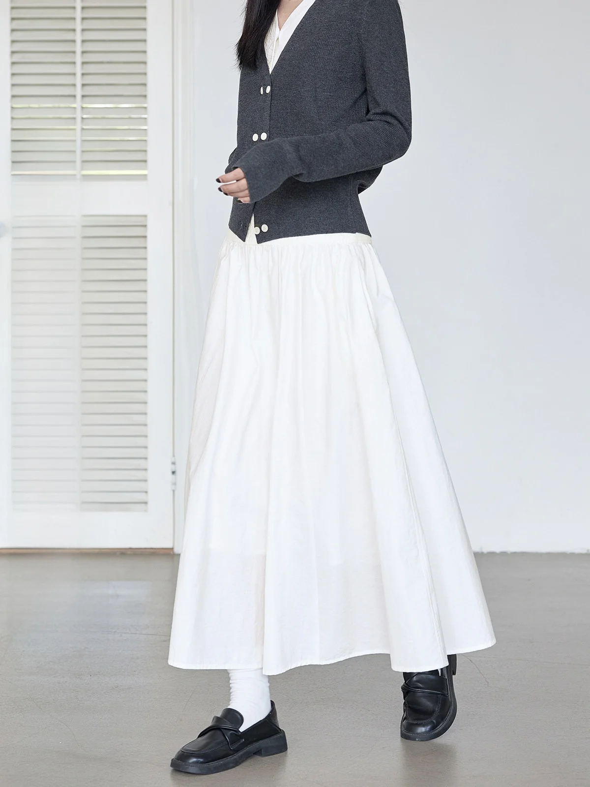 

HuiXi Casual A-Line Skirt Women's Loose Fit High Waist Simple Sle Autumn 2025 New Arrival Ele Slimming Skirt