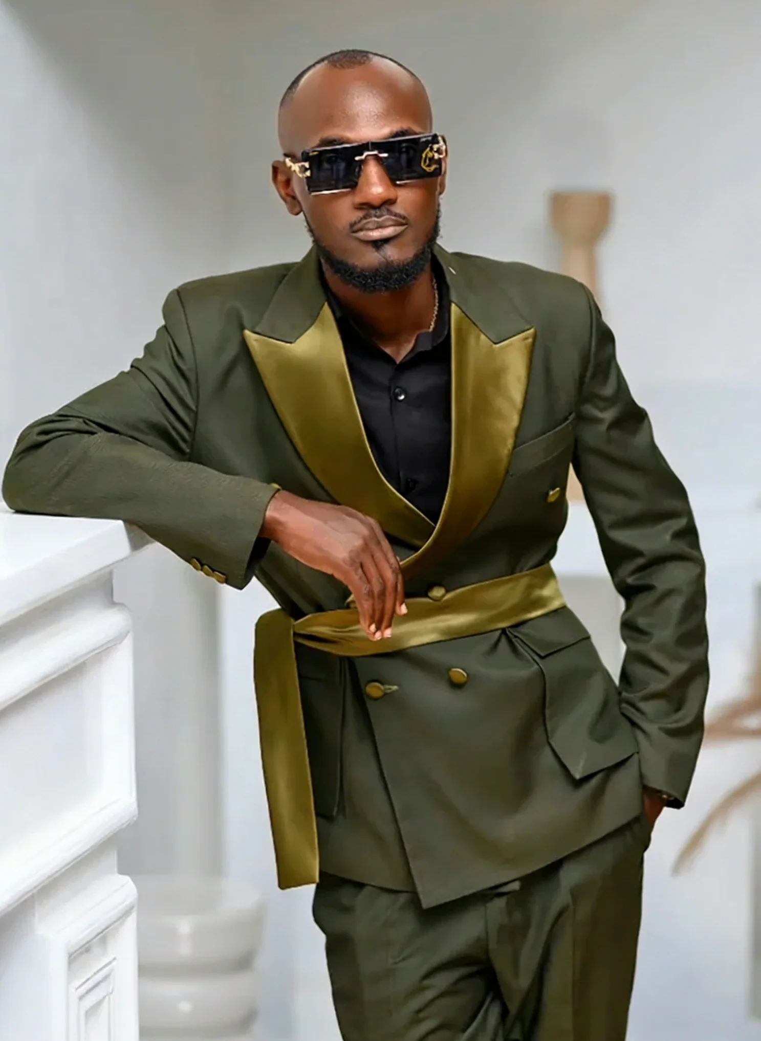 

Green Suits For Men With Belt Big Pocket Tuxedos Wedding Groom Wear Business Prom Party Formal Custom Blazer Set 2 Pieces