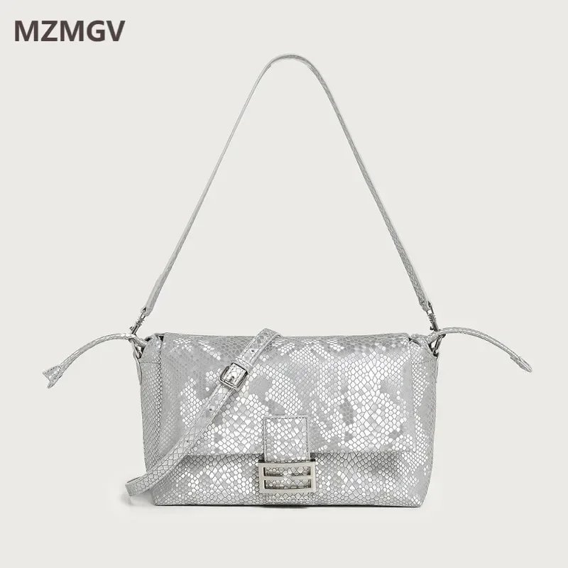 

Fashion Silver Serpentine Pattern Women's Underarm Bag 2025 Summer Trend PU Leather Shoulder Bag Evening Party Envelope Clutches
