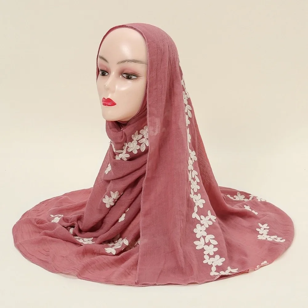 Floral Pattern Embroidered Hijab Soft Edged Lightweight Thin Fabric Shawl Gentle Temperament Ethnic Long Foulard Gift