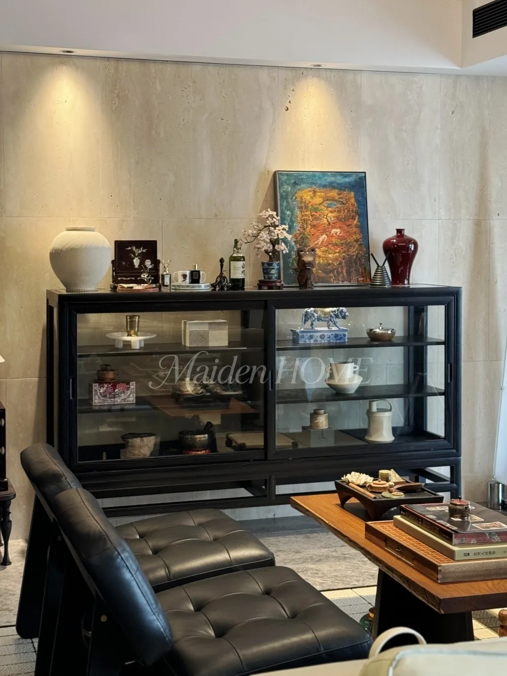 Medieval wabi sand wind black display case creative glass door solid wood dining side cabinet French retro living room entrance