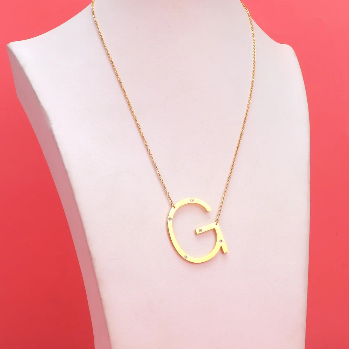 

Elegant Gold Letter G Rhinestone Necklace Neck Pendant Women Clavicle Chain Jewelry Decoration Perfect Gift for Birthday Wedding
