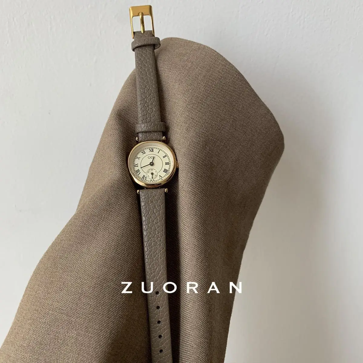 Elegant women's wristwatch, vintage Roman numeral round dial, versatile quartz watch, women's accessory, women's gift.