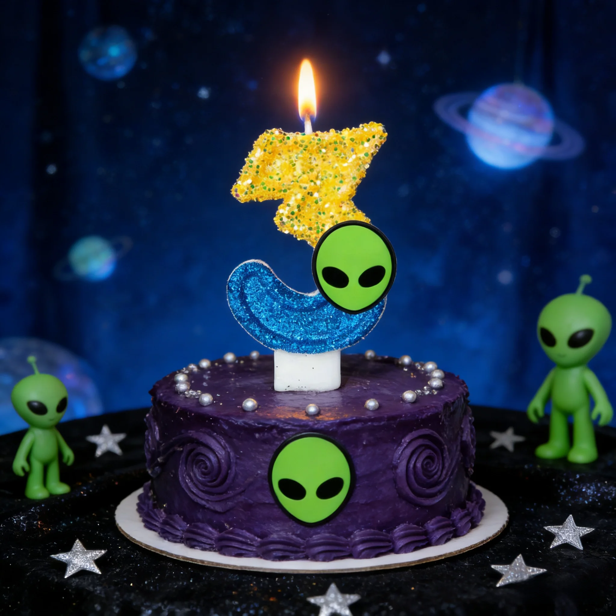 Alien-förmige Kerze Weltraum-Themen Geburtstagstorten-Dekoration für Kinder UFO-Party-Zubehör Gastgeschenke