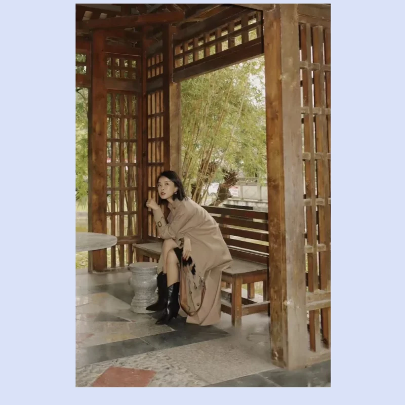 2024 Otoño/Invierno nuevo estilo británico doble botonadura cortavientos caqui de longitud media para mujer