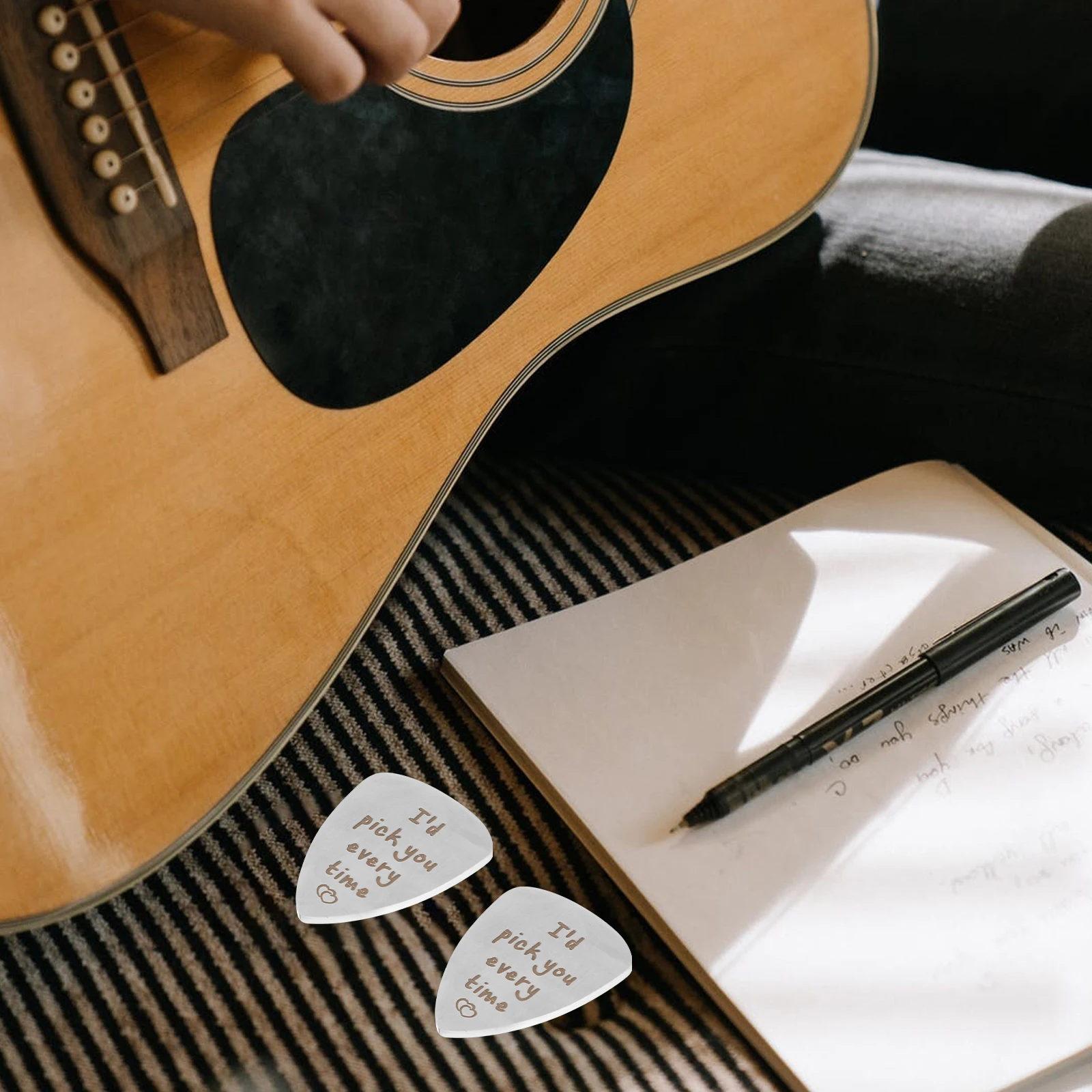 

2 Pcs Guitar Pick Bass Picks Plectrums for Electric Banjo Practical Acoustic Stainless Steel Instrument Accessories Portable