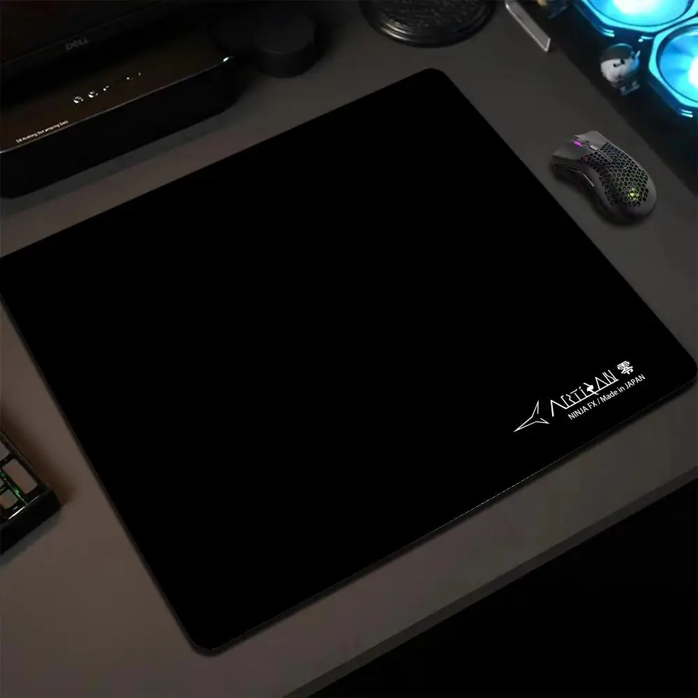 Solid Color Small Mousepad Japanese Ninja Spider Lily Minimal Logo Non-Slip Rubber Base Mousepad For Laptop PC Office Gaming