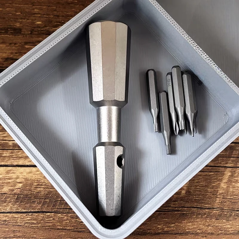 1PC Titanium Damascus Polygon EDC Mini Multifunctional Screwdriver, Capable of Accommodating 7 Batch Head Models
