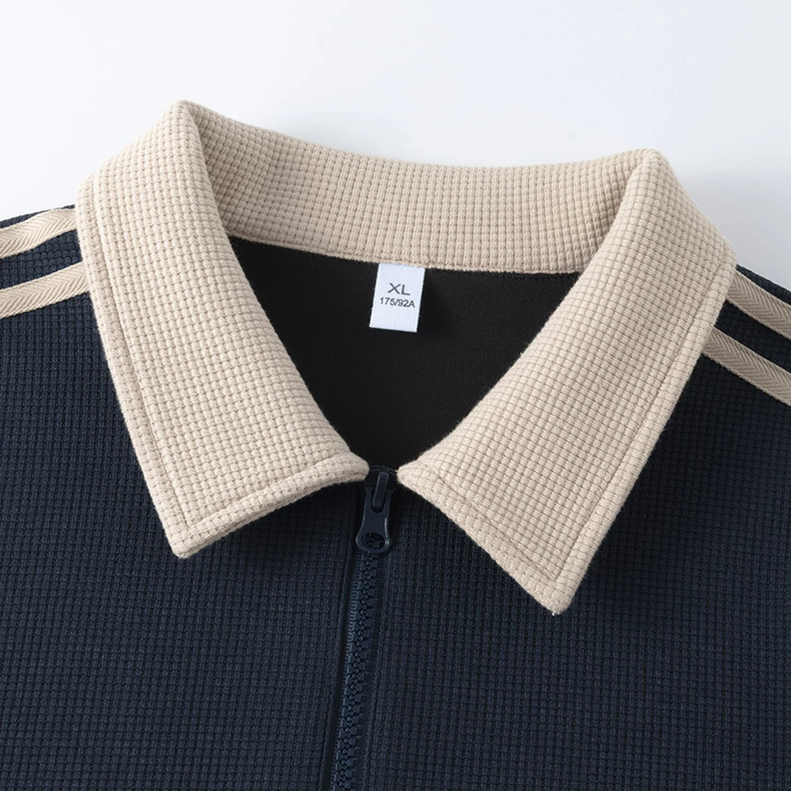 男性トレンディ人気ハイストリートスタイルプルオーバーシンプルストライプカジュアルラペルカラーヴィンテージスウェットシャツ男性日常快適なトップス