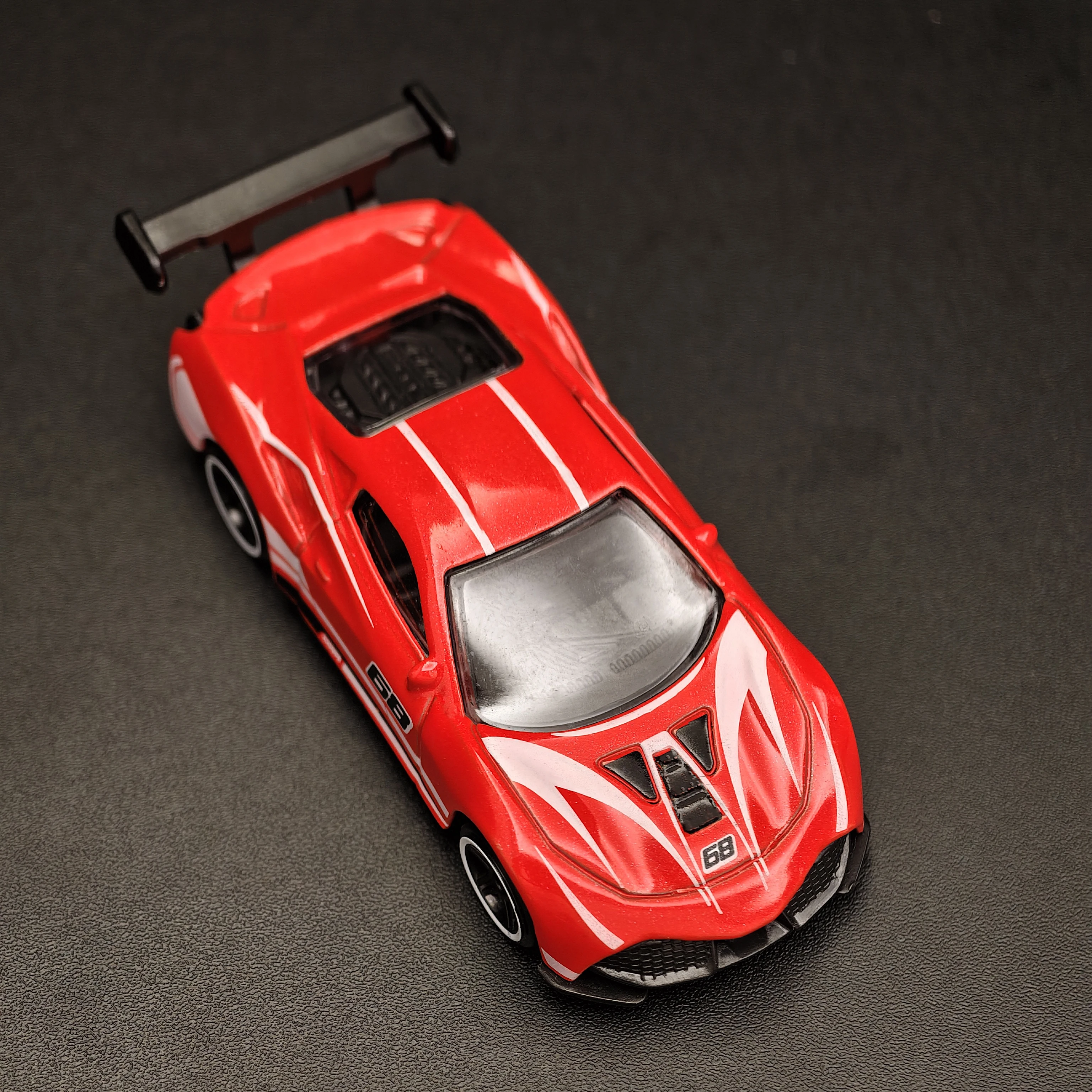 1/64 Diecast Alloy Car Model Toy Metal Body Red Racing Sports Car Collectible Mini Car for Kids Gift and Desk Decoration