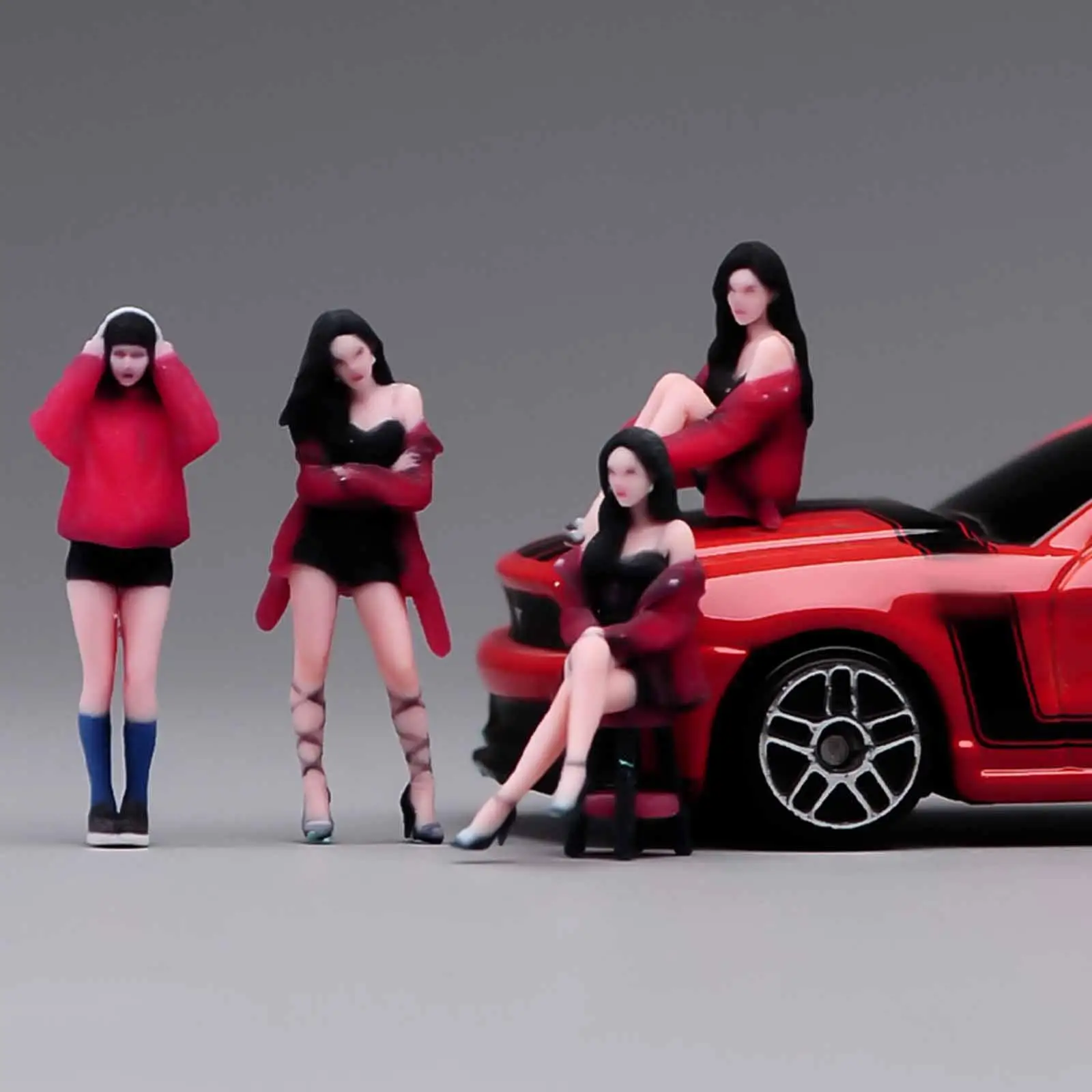 Miniature Girl Figu…