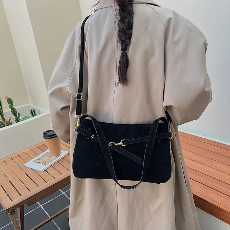 

Fashionable Ladies Crossbody Bag Crafted From Quality Leather Boasting Trendy Design And Paris Style​