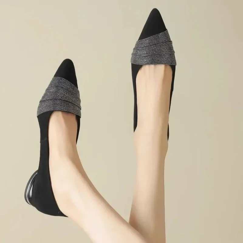 Chaussures simples polyvalentes pour femmes, nouvelle mode d'été, semelle souple, bout pointu, talon bas, bouche peu profonde