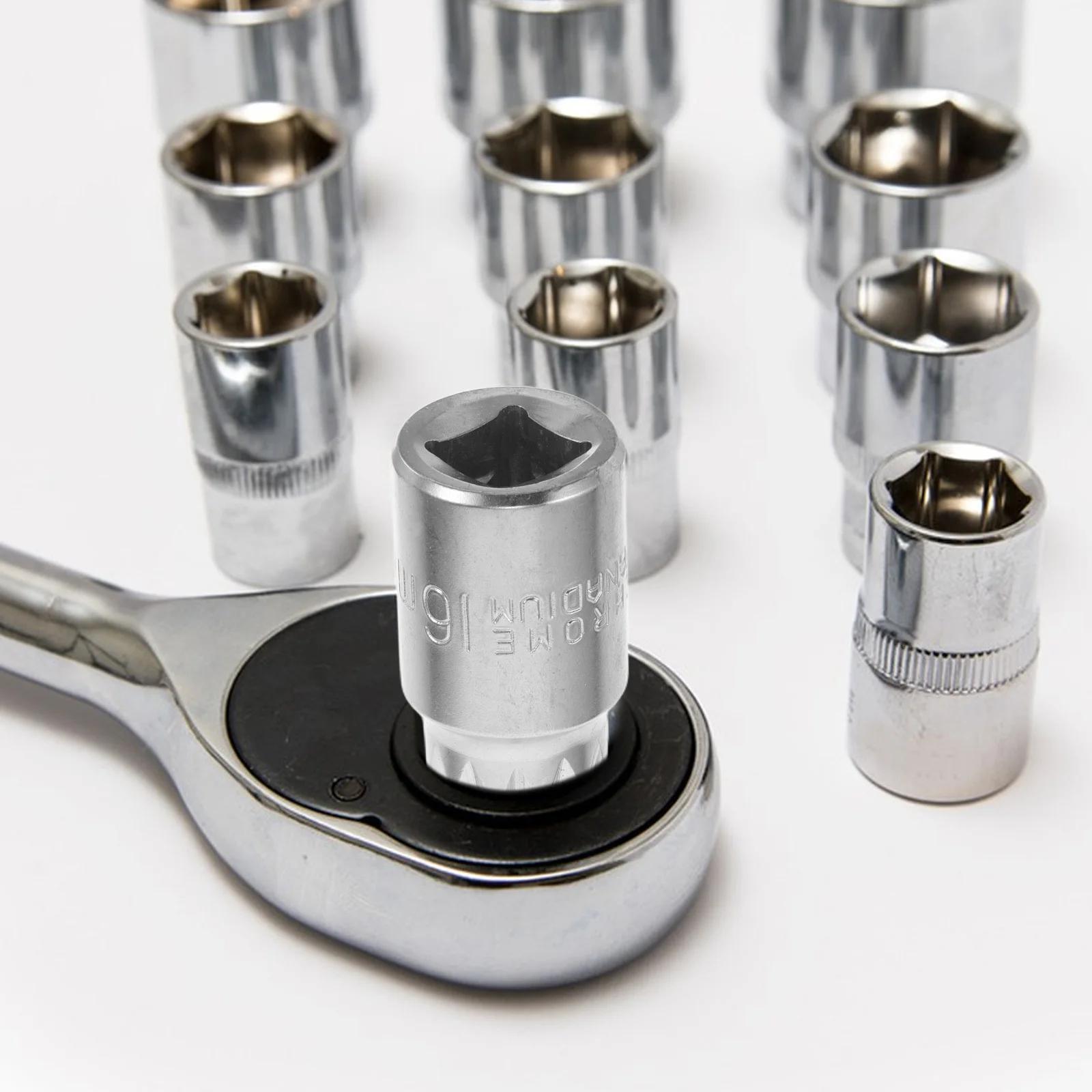 

Alloy Oil Drain Plug Wrench for Car Engine Maintenance Easy Removal and Installation Versatile Tool for Mechanics and DIY