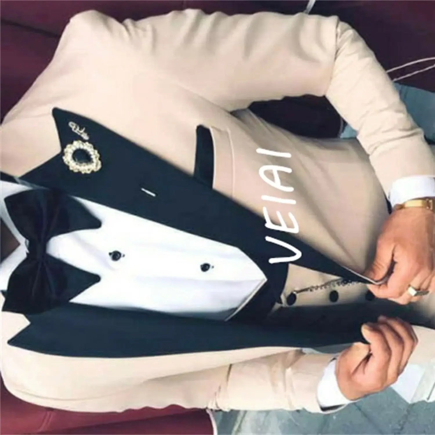 

Customizedlatest fashion Costume peak lapel men's suit jacket groom wedding ball business dress 3 piece slim fit tuxedo terno ma