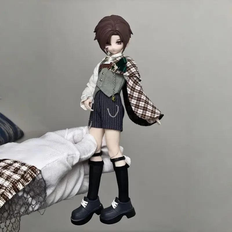 ชุดเสื้อผ้าตุ๊กตาแฟชั่น 1/8 สำหรับตุ๊กตา BJD ขนาด 23 ซม. เสื้อคลุม+เสื้อ+กางเกงขาสั้น+เสื้อกั๊ก+ถุงเท้า ชุดแต่งตัวเล่นบ้าน ของเล่นเสริมสำหรับตุ๊กตา (ไม่รวมตุ๊กตา)