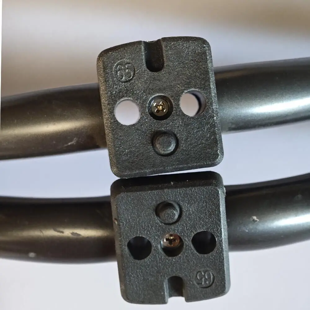 Base de suporte de TV para L65M7-ES 65 polegadas material metálico pernas esquerda e direita