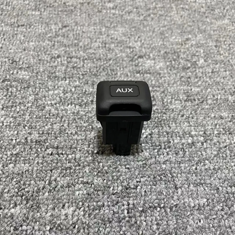 1pcs for Honda 8 Generation Civic 10th Generation Accord Odyssey AUX Audio Output Interface Switch Auto Parts