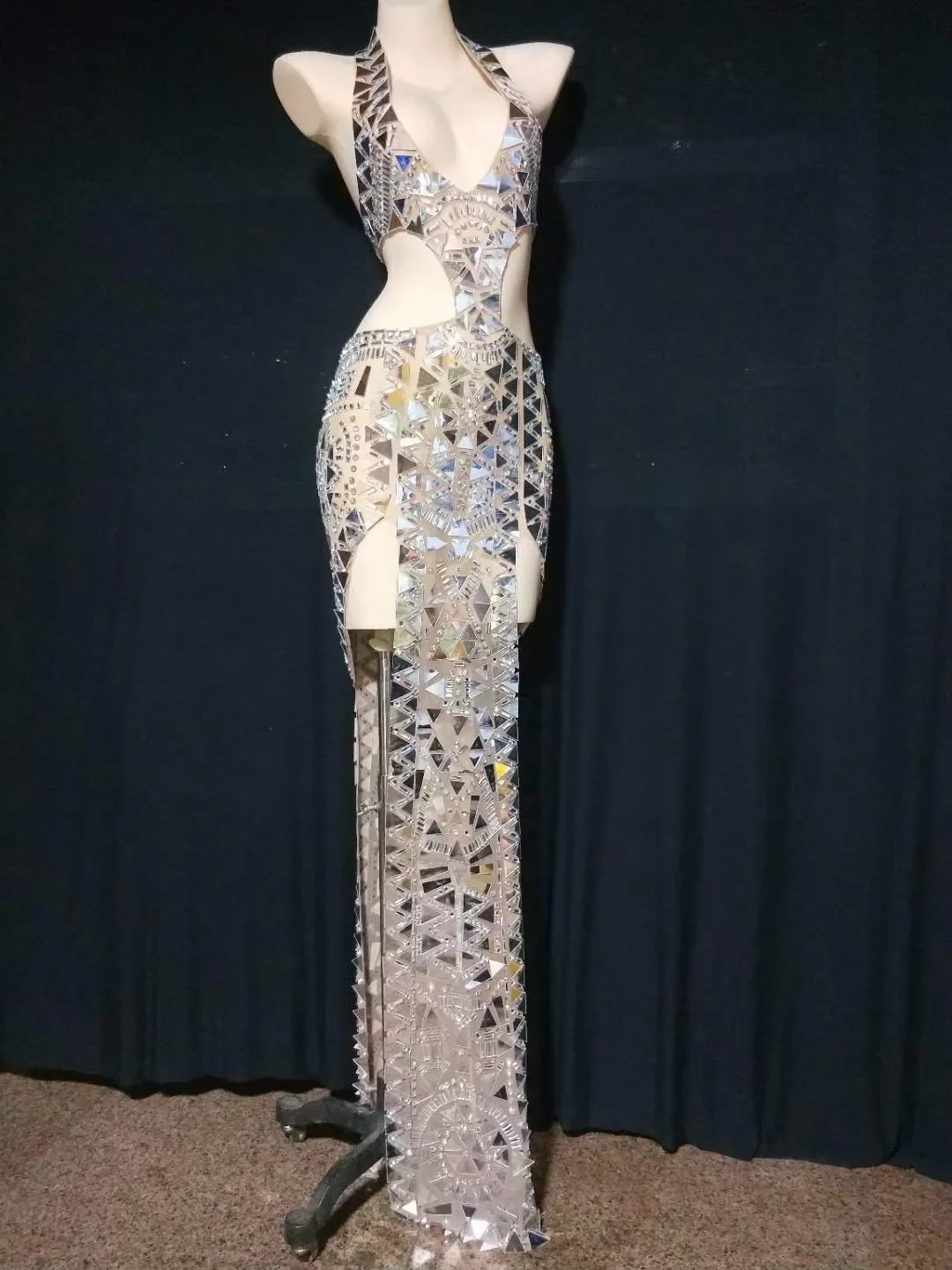 여성용 V넥 홀터 백리스 미러 스팽글 드레스 섹시한 홀로우 아웃 나이트클럽 파티 무대 의상 바웨어