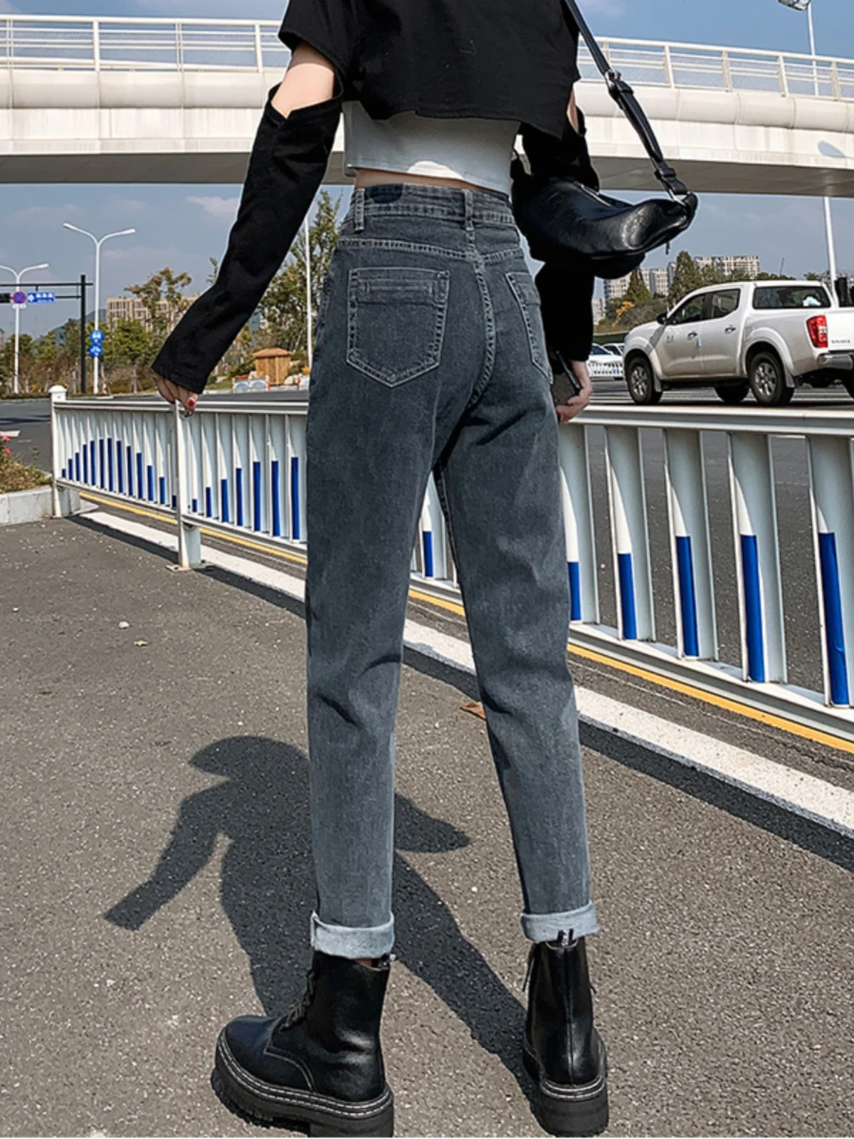 

Джинсы женские с высокой талией, свободные, из хлопкового стрейч-денима, весна-осень, большие размеры, модель «папа», джинсы-конус, утягивающие, длиной до щиколотки