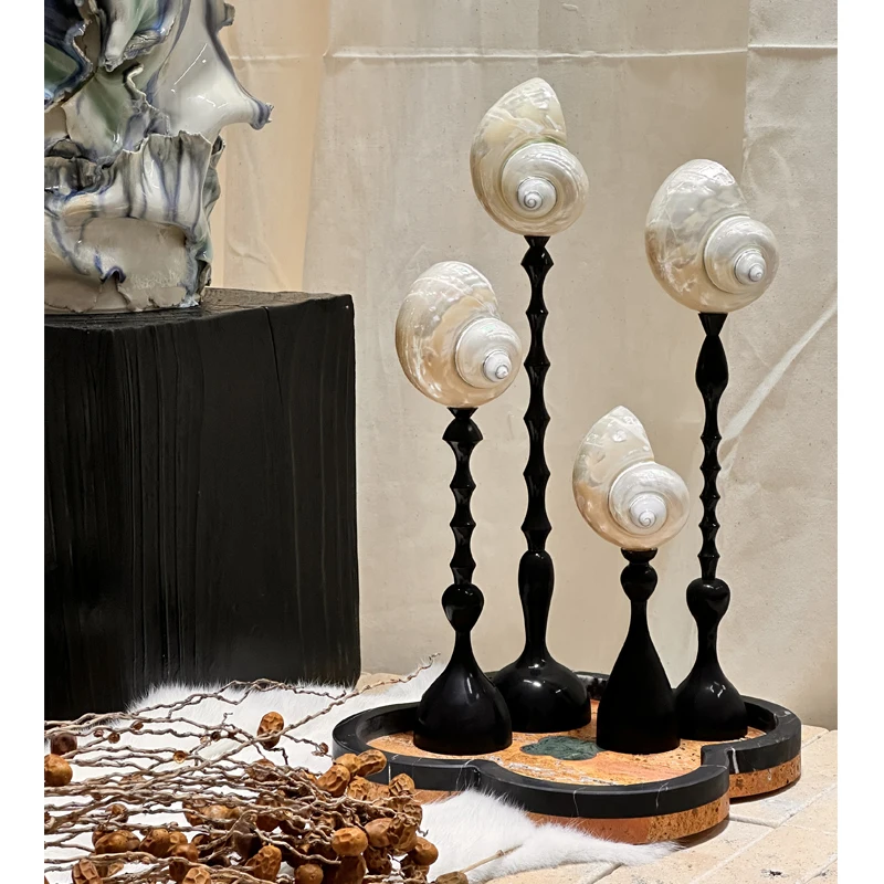 Französisches mittelalterliches Mondlicht-Schneckenornament, kreatives Heimornament, geometrische Form, natürliche Muschel, Designer-Nische