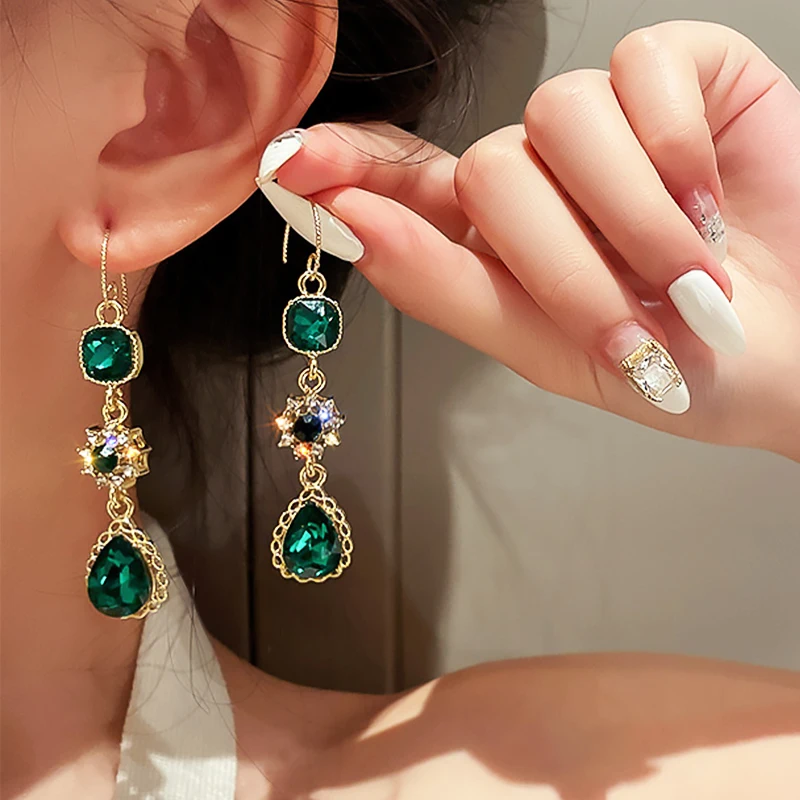 2022 New Fashion Green Gemstone Long Pearl Tassel Drop Earrings For Women Vintage Jewelry Party Wedding Trendy Dangle Earrings