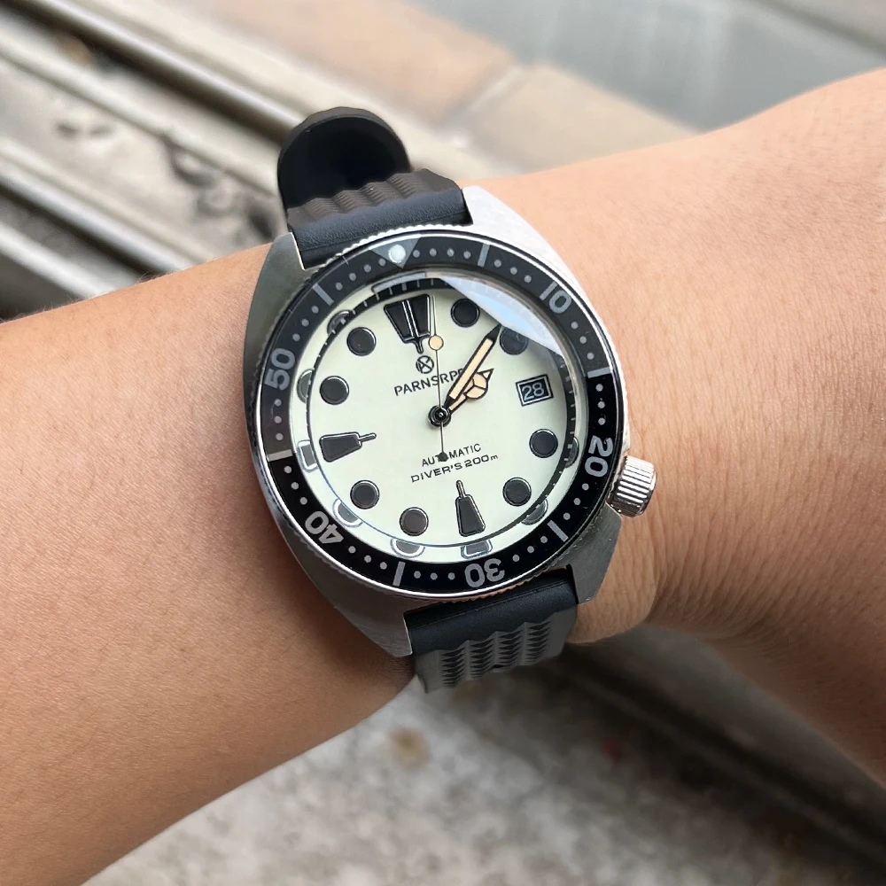 PARNSRPE custom Diver\'s Luxury Men Watch Small Abalone Automatic Mechanical China NH35Movement Aseptic Dial Sapphire Glass S28