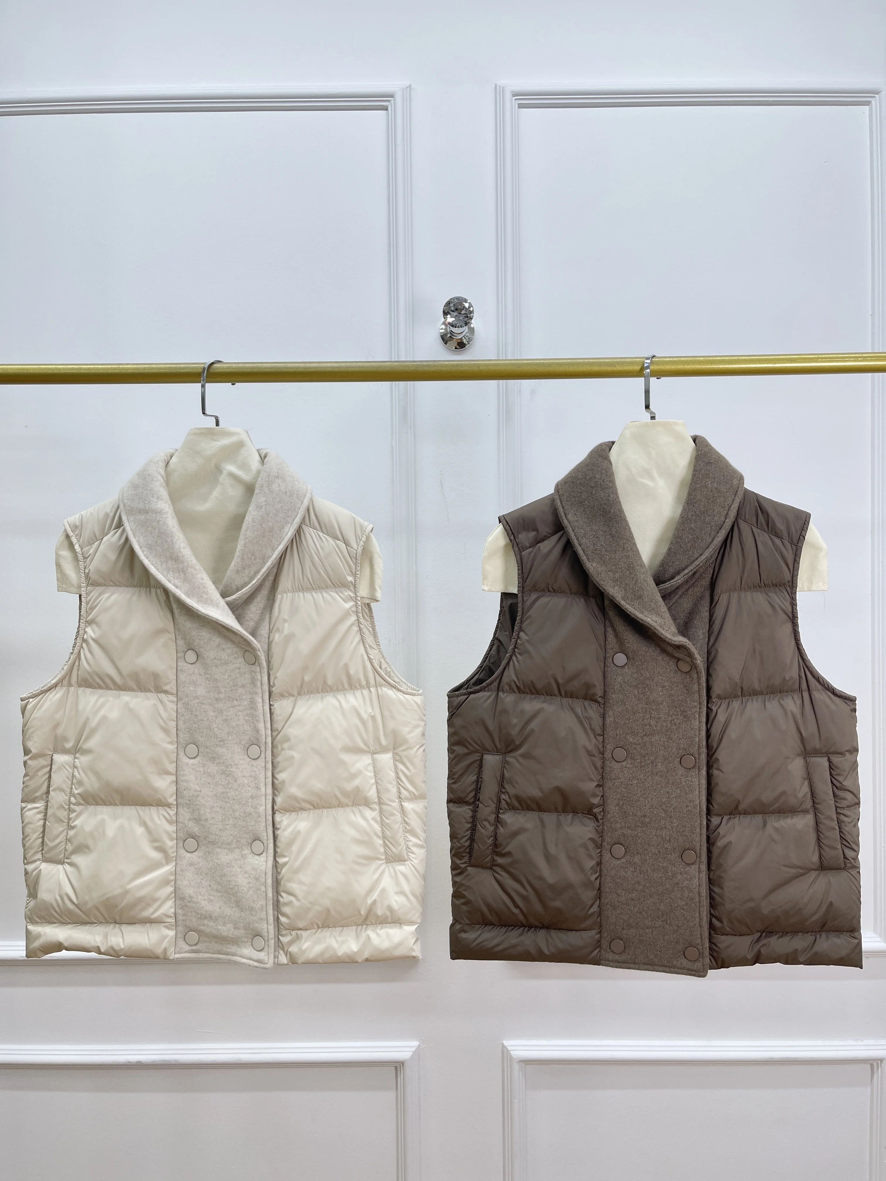 سترة كشمير وأوزة عالية الجودة ذات ياقة متقاطعة للنساء، طراز جديد لعام 2025.