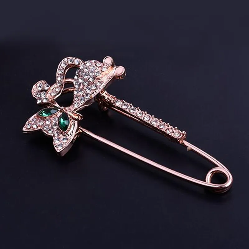 Flowery Fire 2026 Cute Crystal Little Cat Brooch Pins For Women Sexy Green Eyes Rhinestone Kitten Corsage Wedding Bijoux Gift