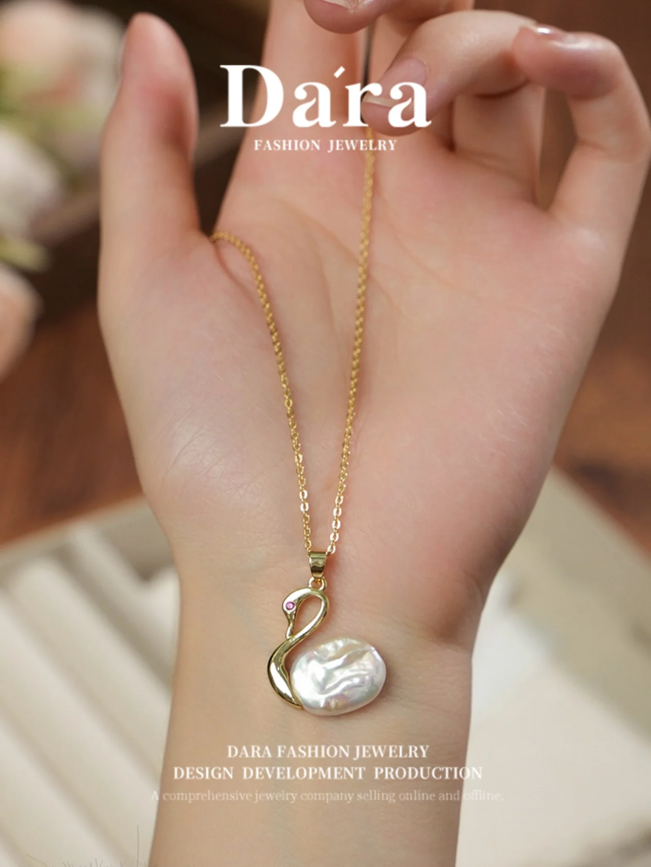 Freshwater Baroque Swan Pearl Pendant, 5-6mm High Luster Multi-Shaped Pearl Exquisite Luxury Gift Box Women's Holiday Gift