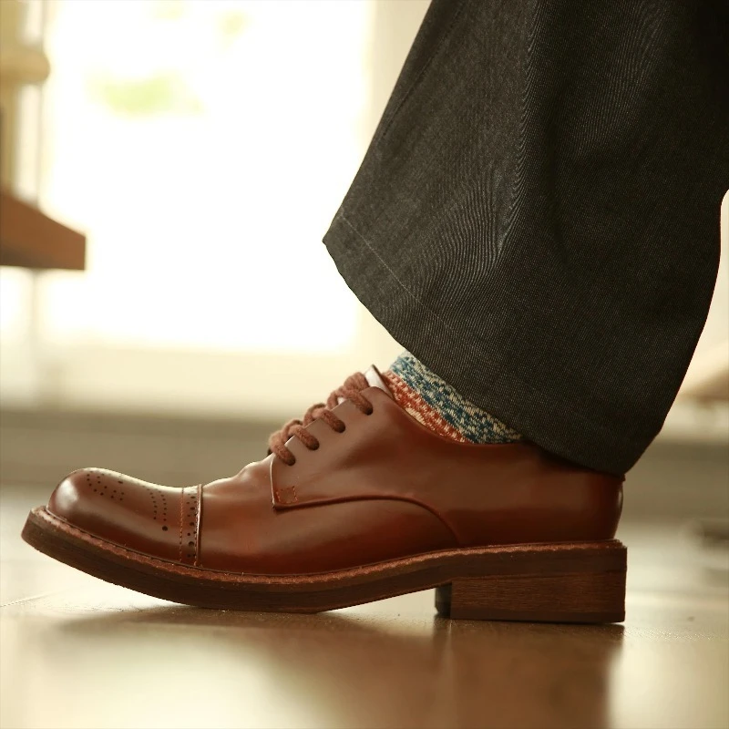 

Designer Casual Dress Leather Shoes Men's Brogue Carved Genuine Leather British Style Office Party Wedding Handmade Shoes Male