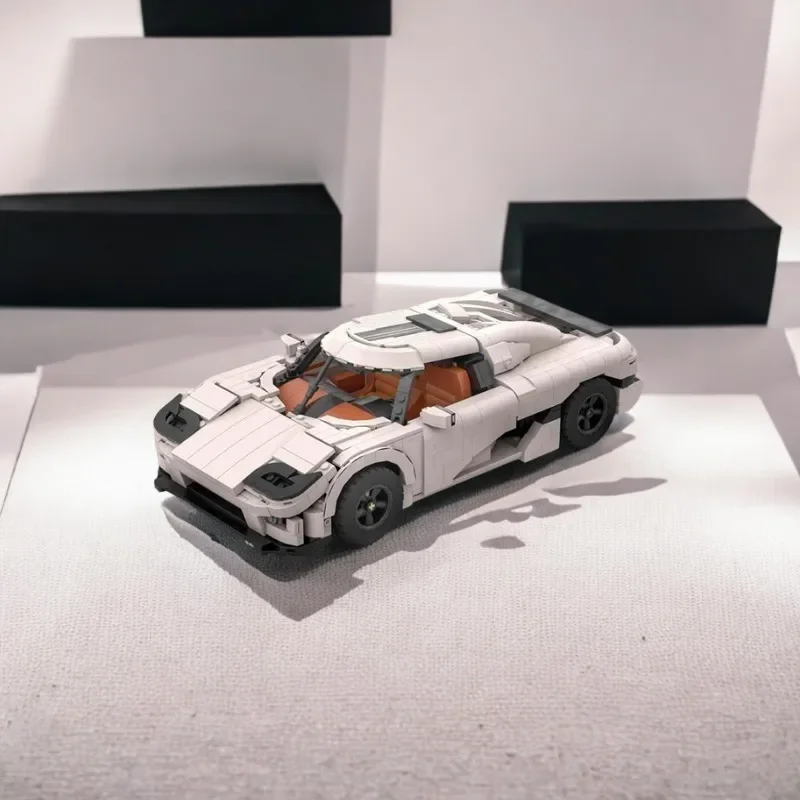 1458-Piece Koenigseggss CCX Race Car Model Feature-Rich, Ideal For Display